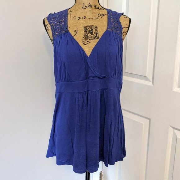 Fylo Crochet tank top - Picture 1 of 5